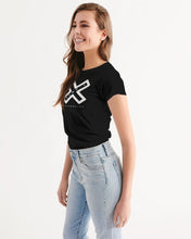 Load image into Gallery viewer, PUMP&#39;T UNIVERSITY LOGO &#39;X&#39; Women&#39;s Tee
