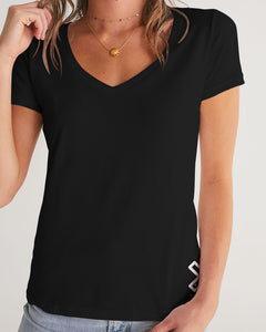 PUMP'T UNIVERSITY LOGO 'X' Women's V-Neck Tee