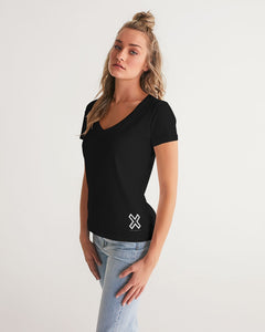 PUMP'T UNIVERSITY LOGO 'X' Women's V-Neck Tee